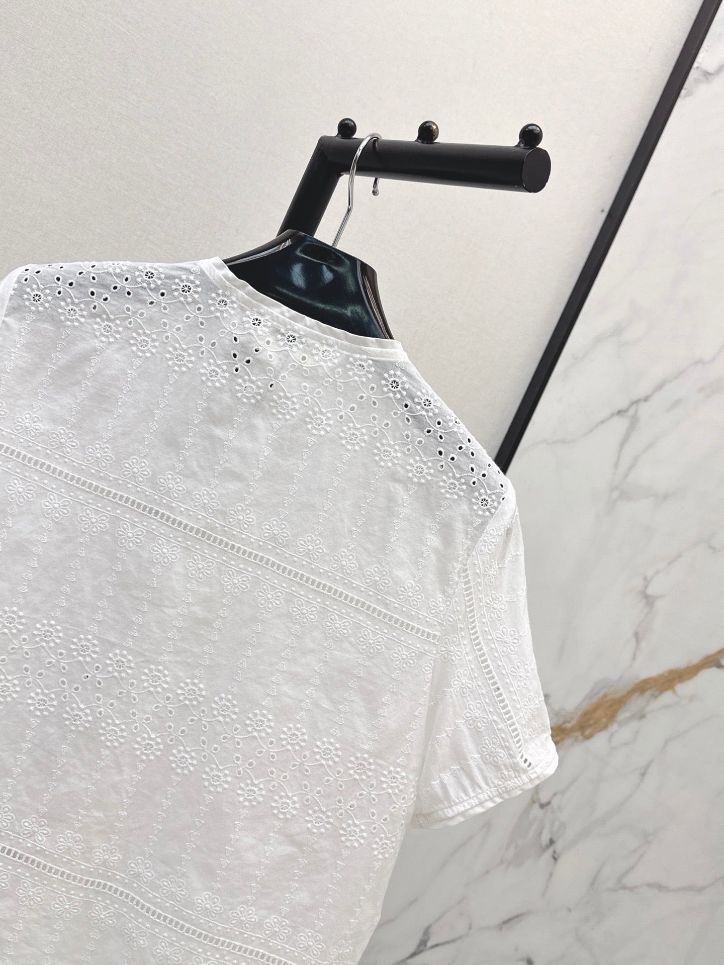 26SS NEW Hollow-out Embroidered Shirt π€