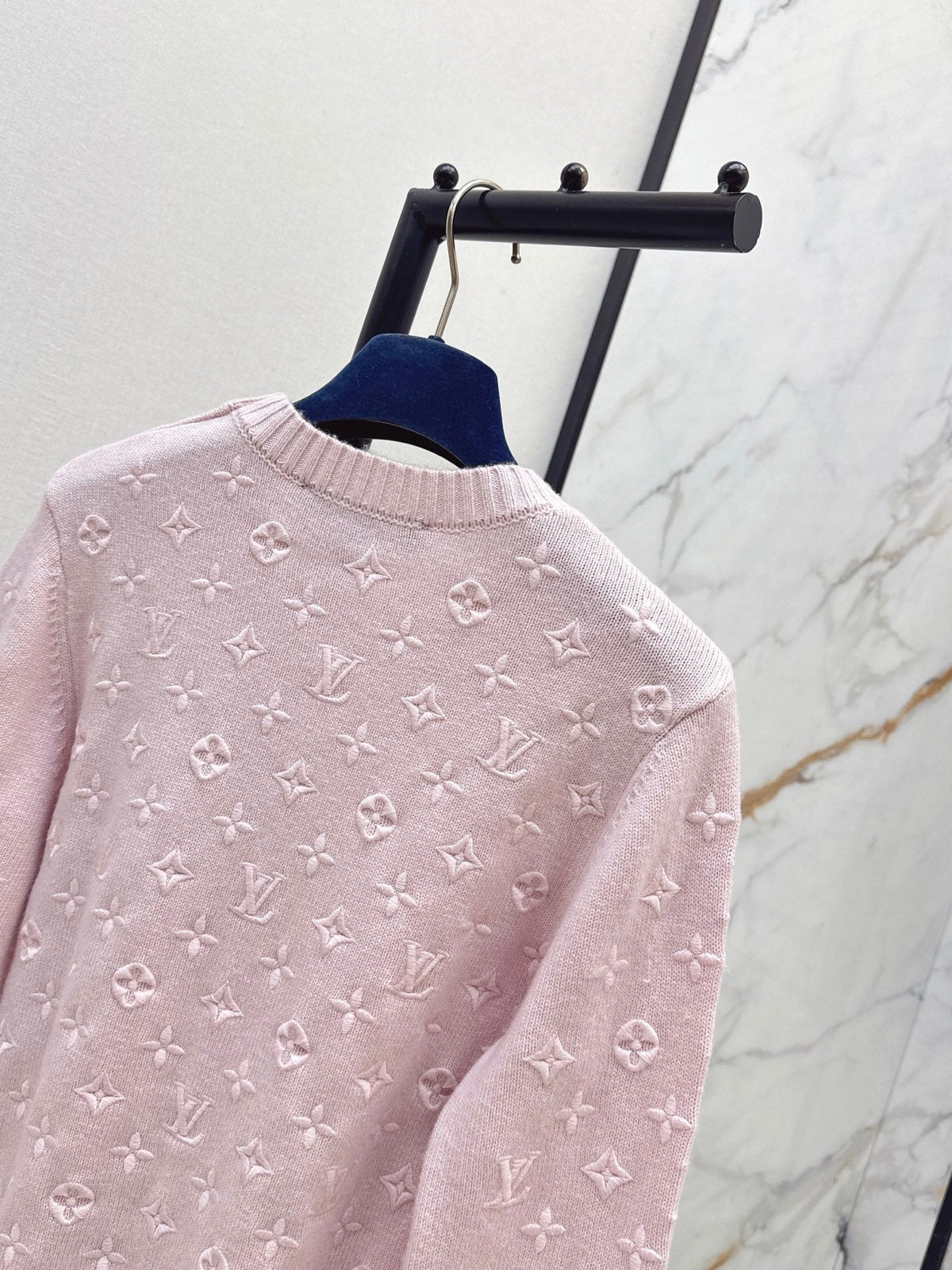 26SS NEW 3D Logo Embroidered Cashmere Pink Knit Sweater π