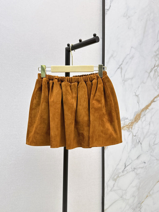 ❤️🔥Limited edition❤️🔥 26SS New Suede-Finish Pleated Mini Skirt with Zipper Detail 🤎