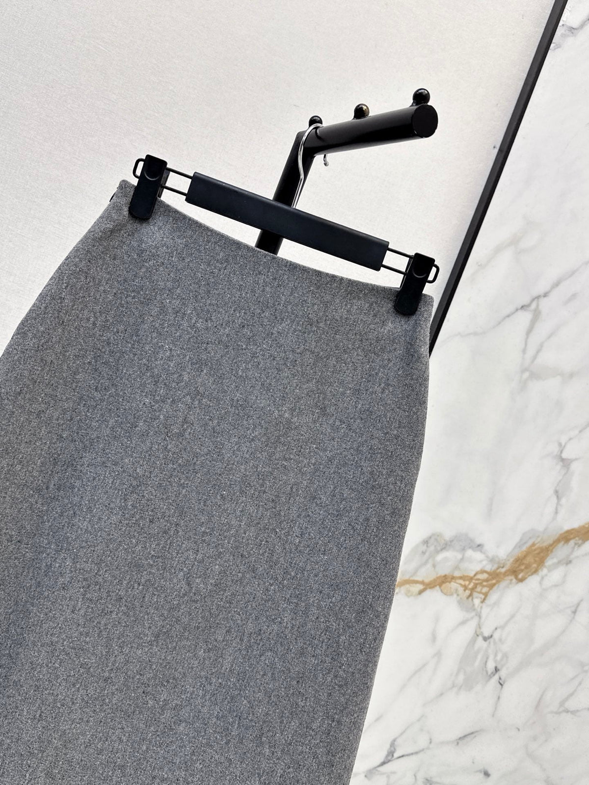 26FW New High-Waisted A-Line Skirt with Lace Paneling π©Ά