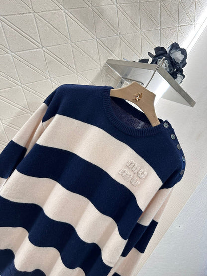 new product Striped crew neck sweater