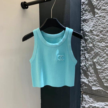 new knitted vest