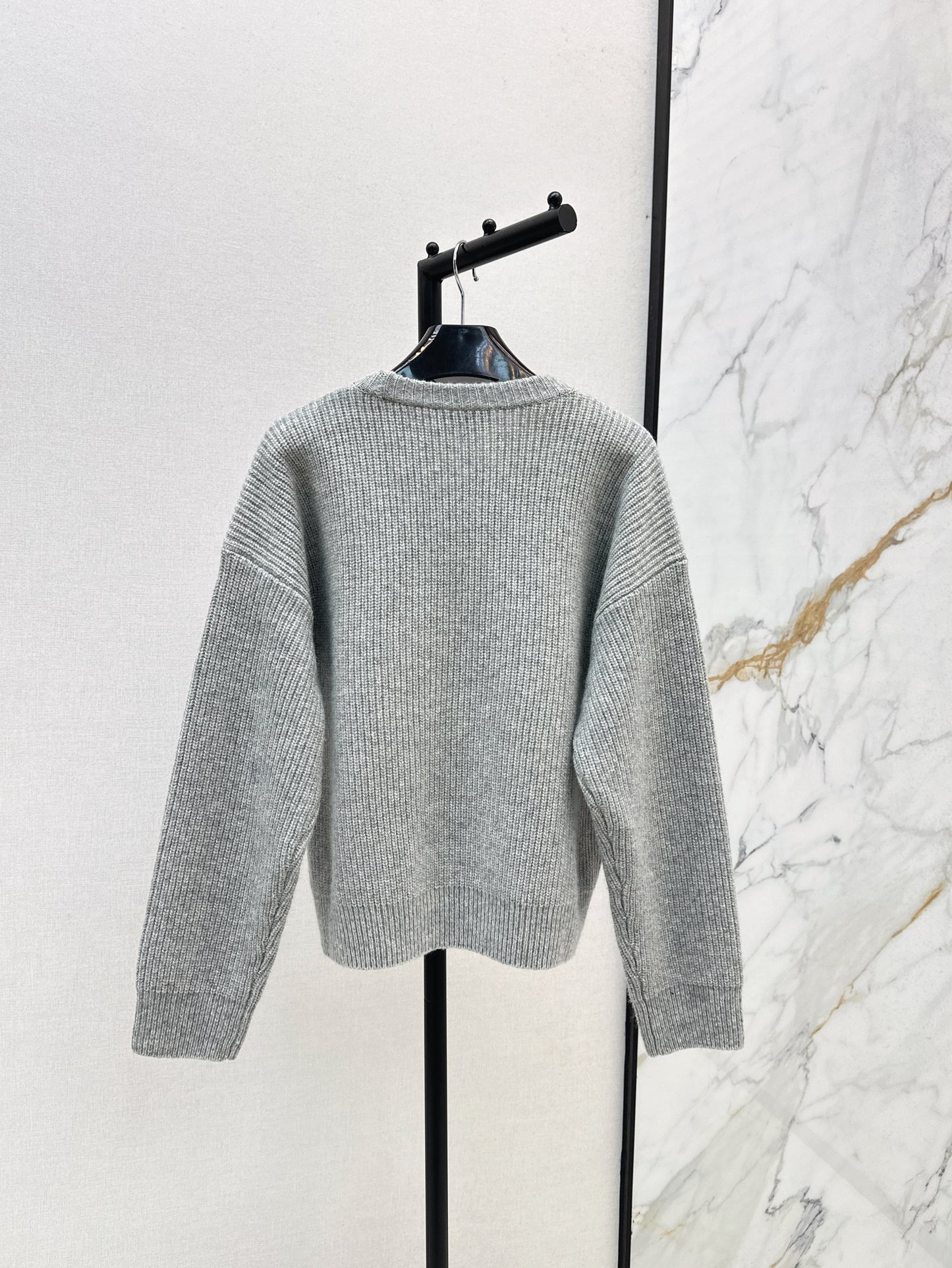 3D towel embroidered sweater