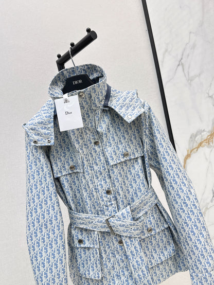 Hooded mid-length jacket