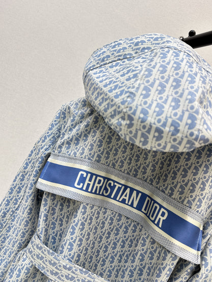 Hooded mid-length jacket