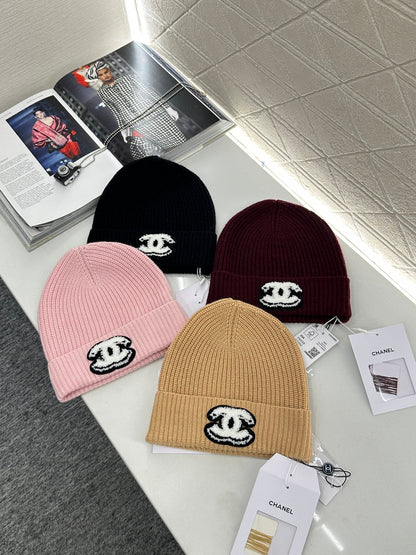 Cashmere knitted hat