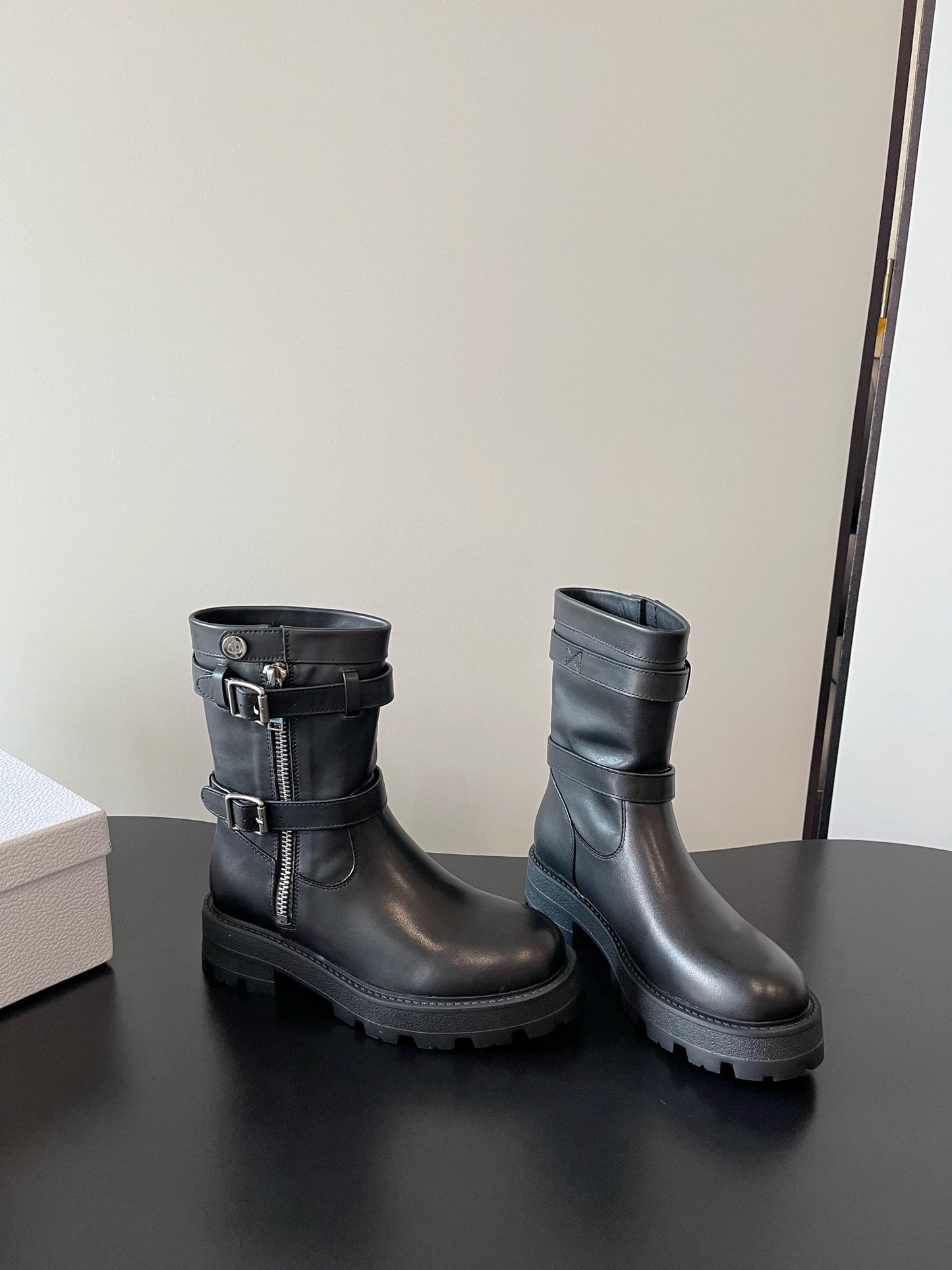 Thick soled knight boots, heavy-duty Martin boots