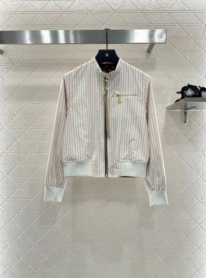 25fw Wear two standing collar jackets