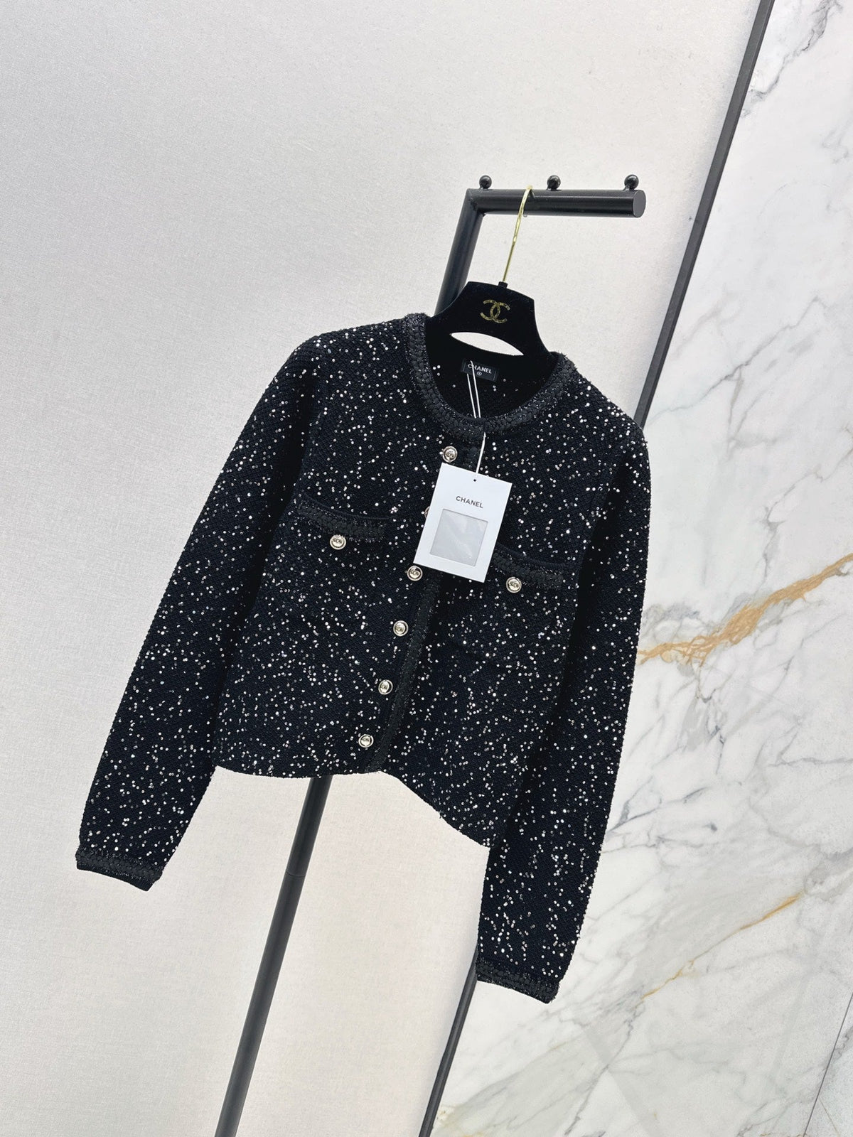 Exquisite sequined short cardigan