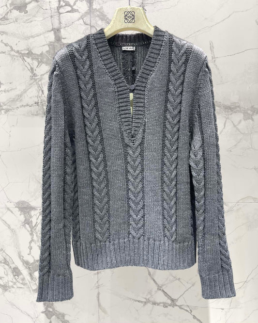 25fw V-neck knitted sweater