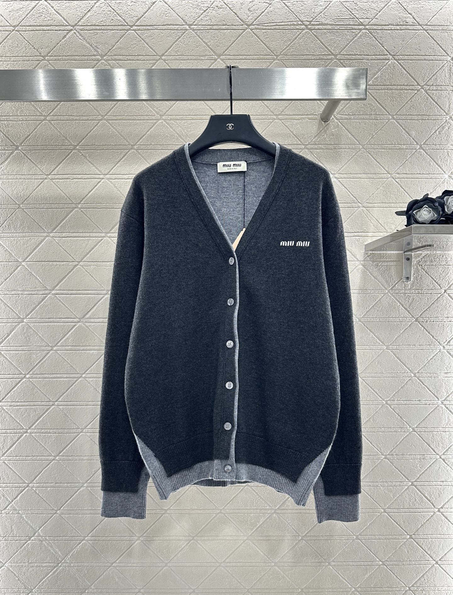 25fw Two contrasting fake cardigans