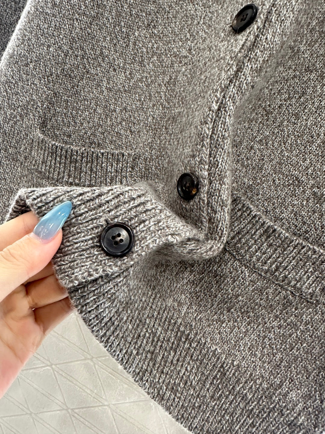 25fw Plain cardigan