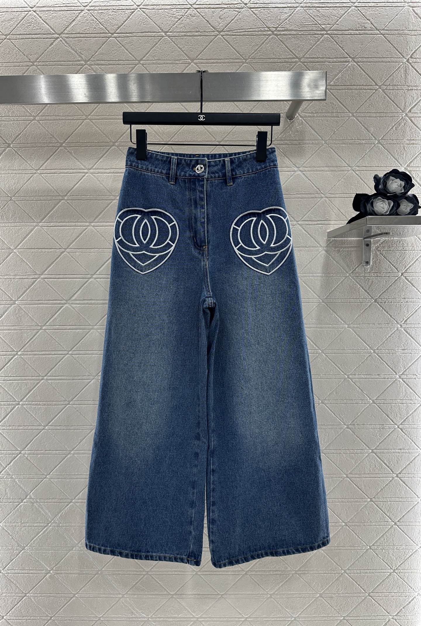 Love Double C Jeans
