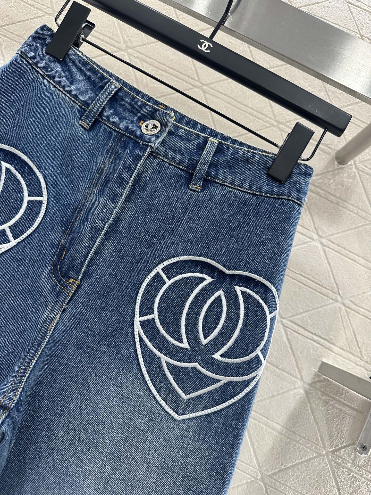 Love Double C Jeans