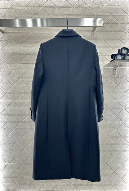 Front shoulder lapel long coat