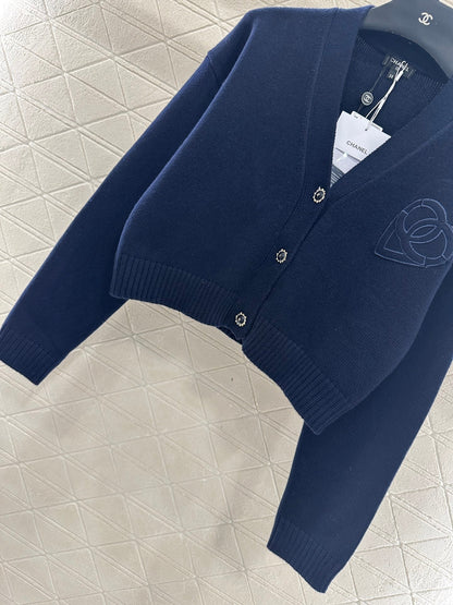 Double C heart letter knitted cardigan