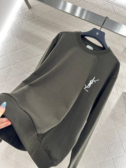 Round neck letter logo hoodie