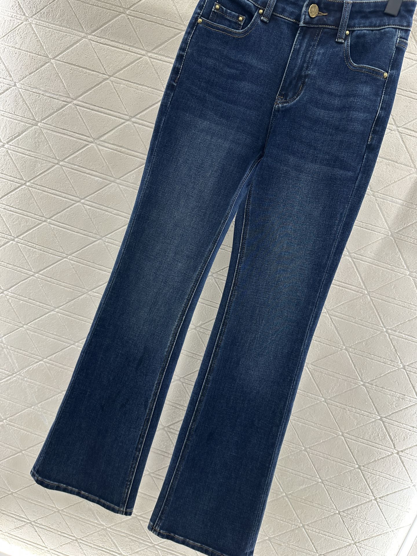 Leather label denim micro flared pants