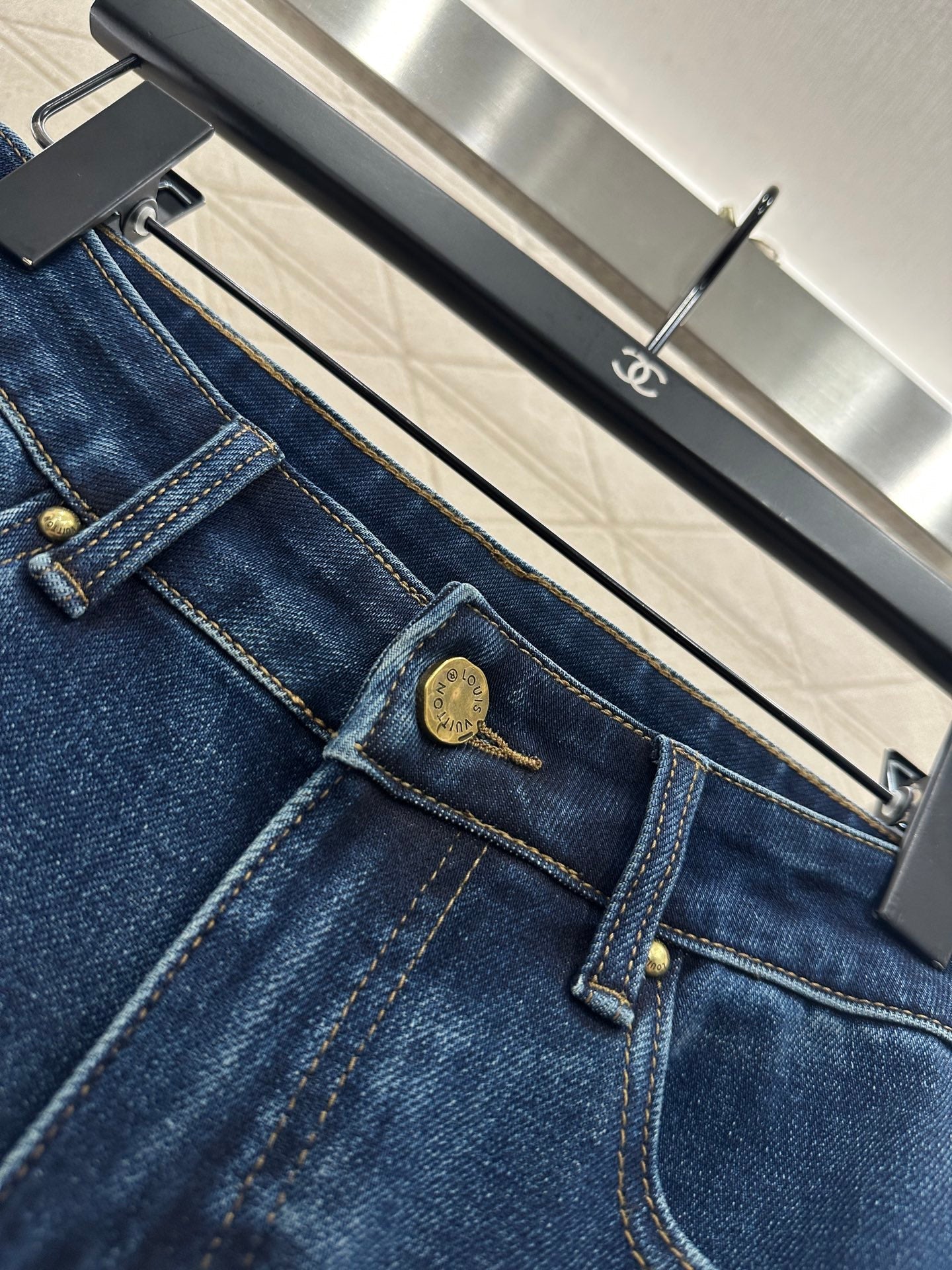 Leather label denim micro flared pants