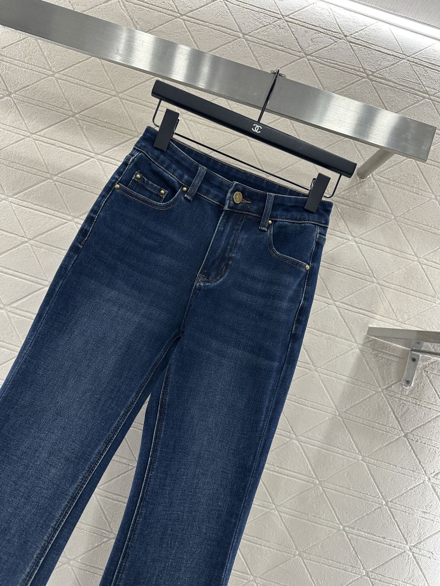 Leather label denim micro flared pants