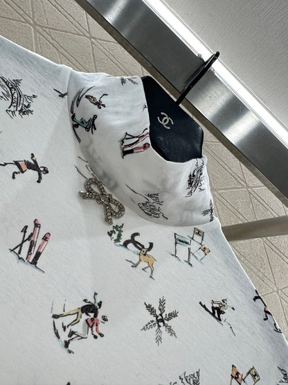 Round neck design ski print top