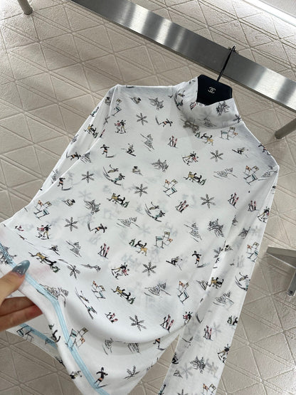 Round neck design ski print top