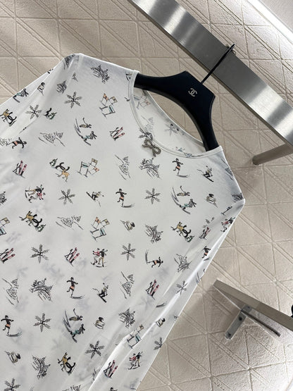 Round neck design ski print top