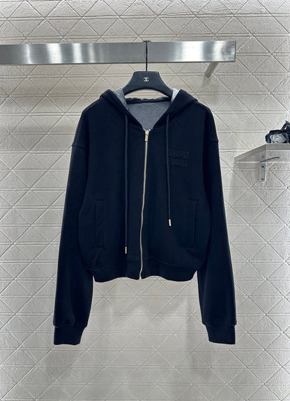 Hooded jacket and pants set