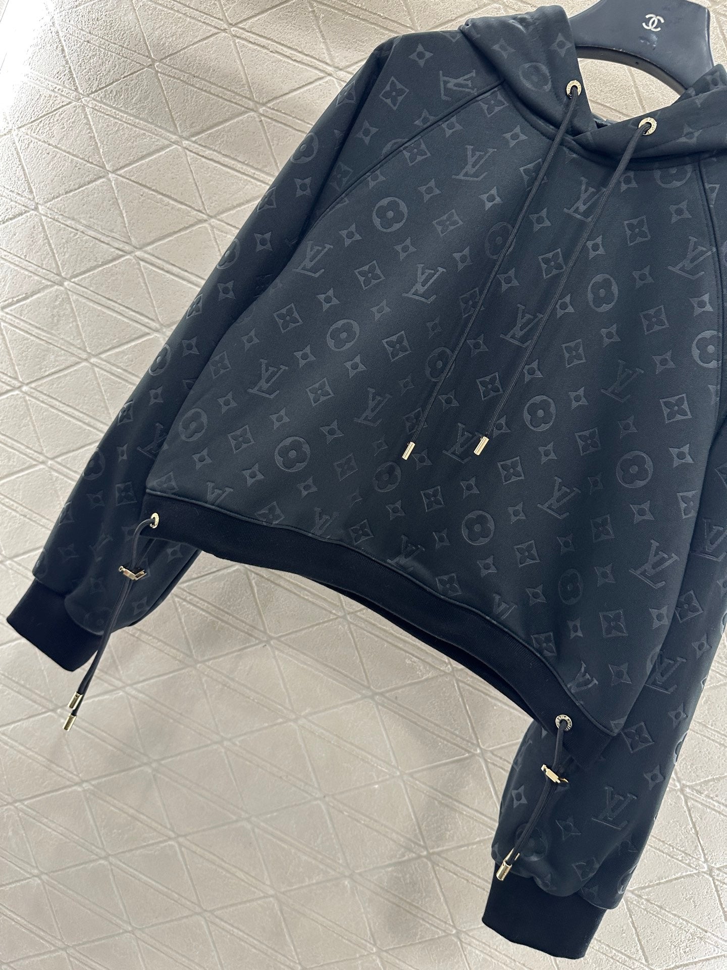 Jacquard suit