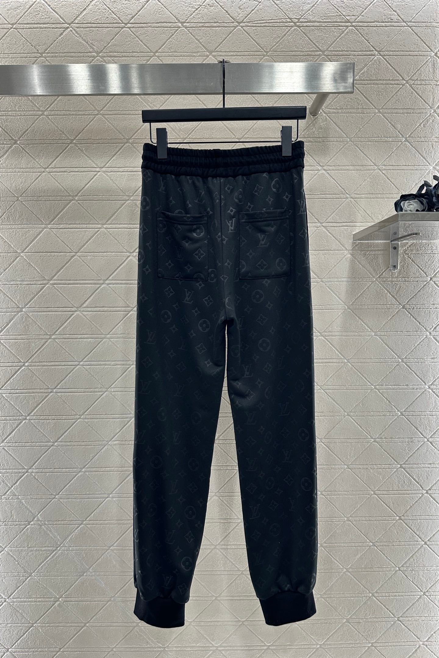 Jacquard suit