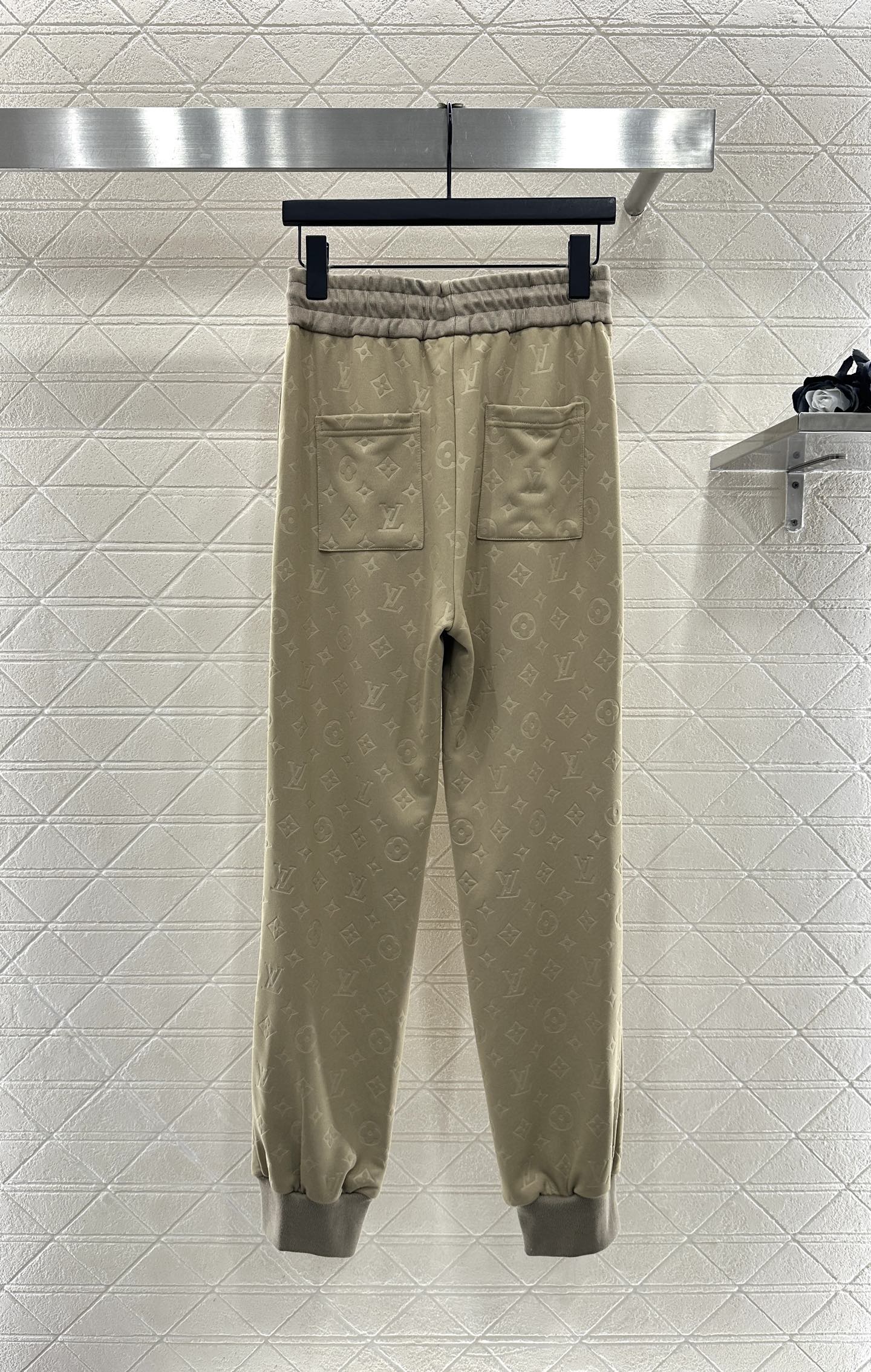 Jacquard suit