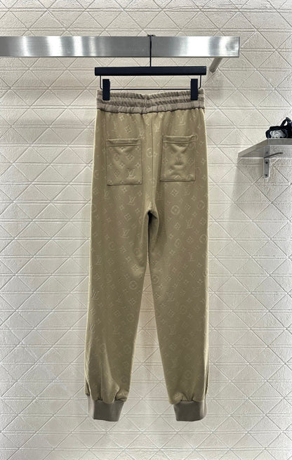Jacquard suit