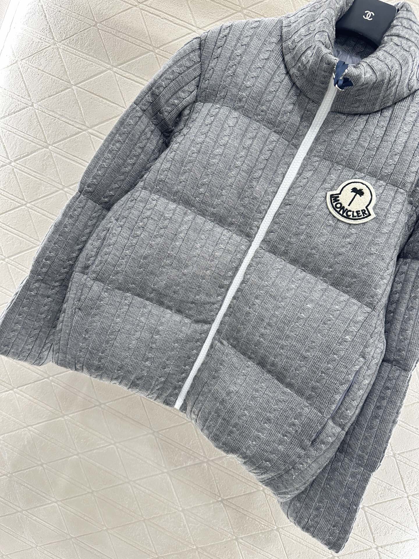 Standing collar down jacket