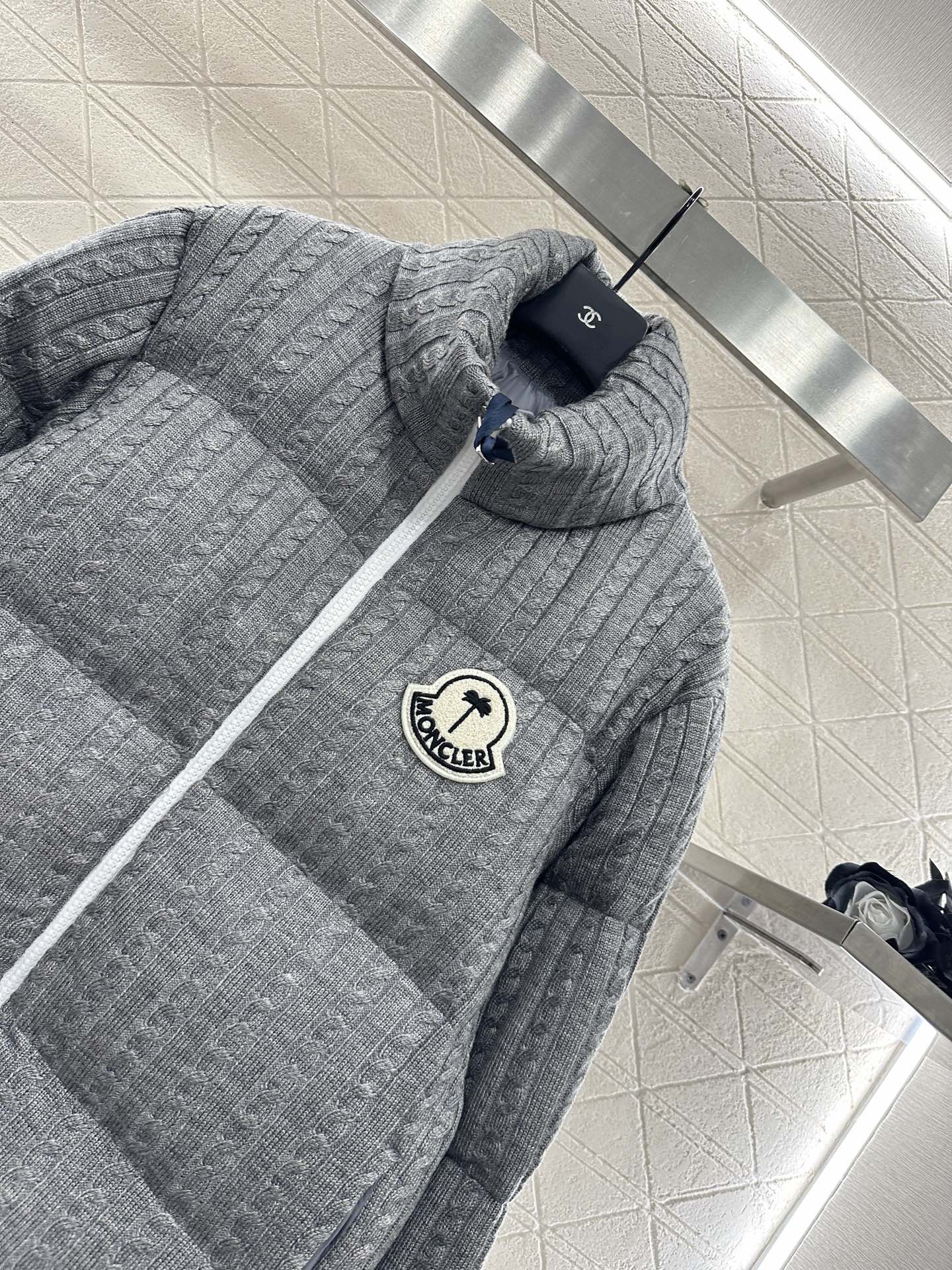 Standing collar down jacket