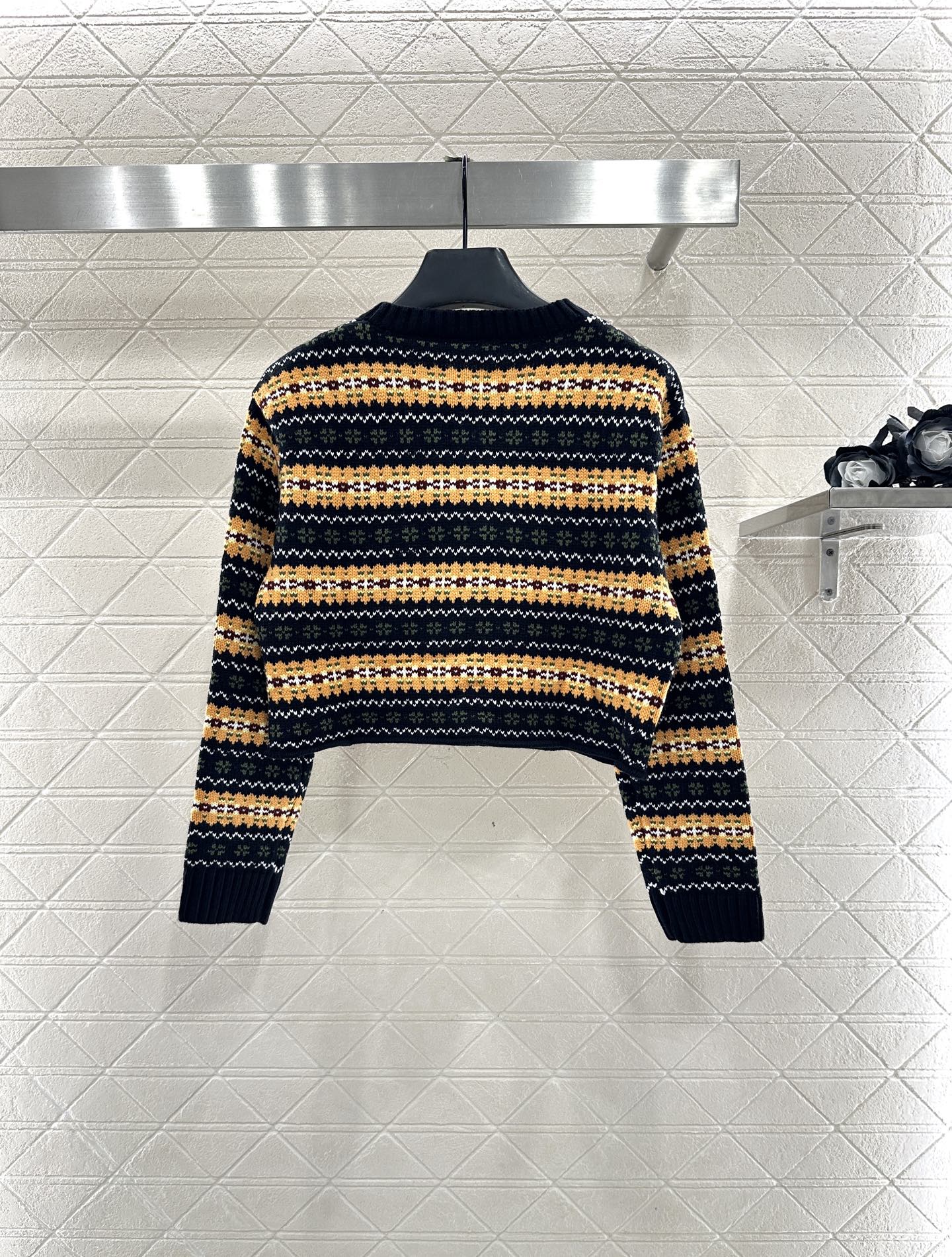 Short Knitted Top