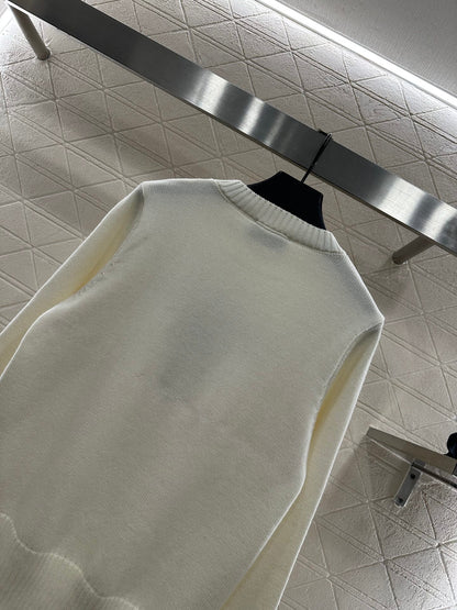 Logo loose pullover sweater