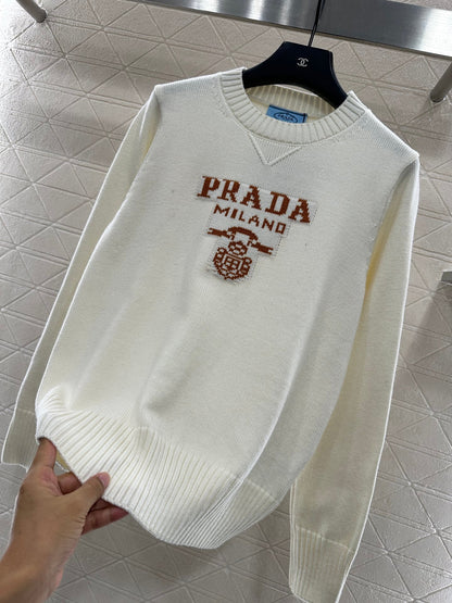 Logo loose pullover sweater