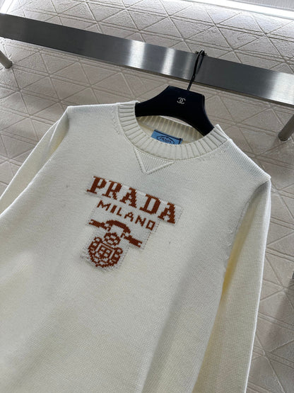 Logo loose pullover sweater