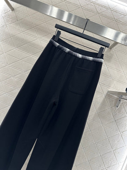 Wide leg curved knife pants