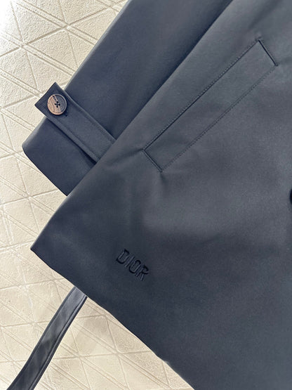 Belt length windbreaker jacket