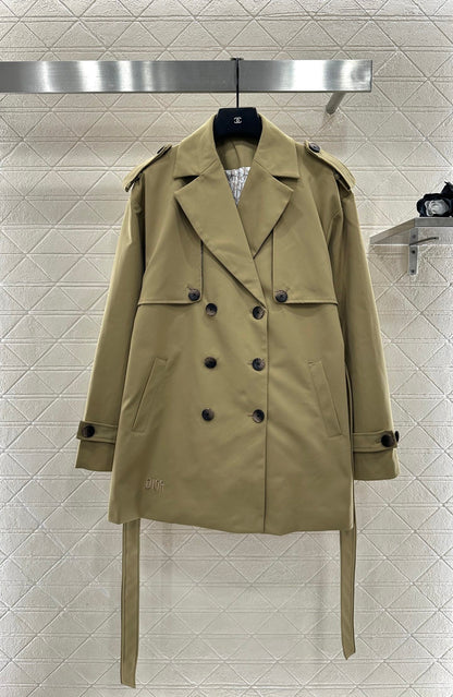 Belt length windbreaker jacket