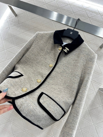 Contrasting color dress jacket