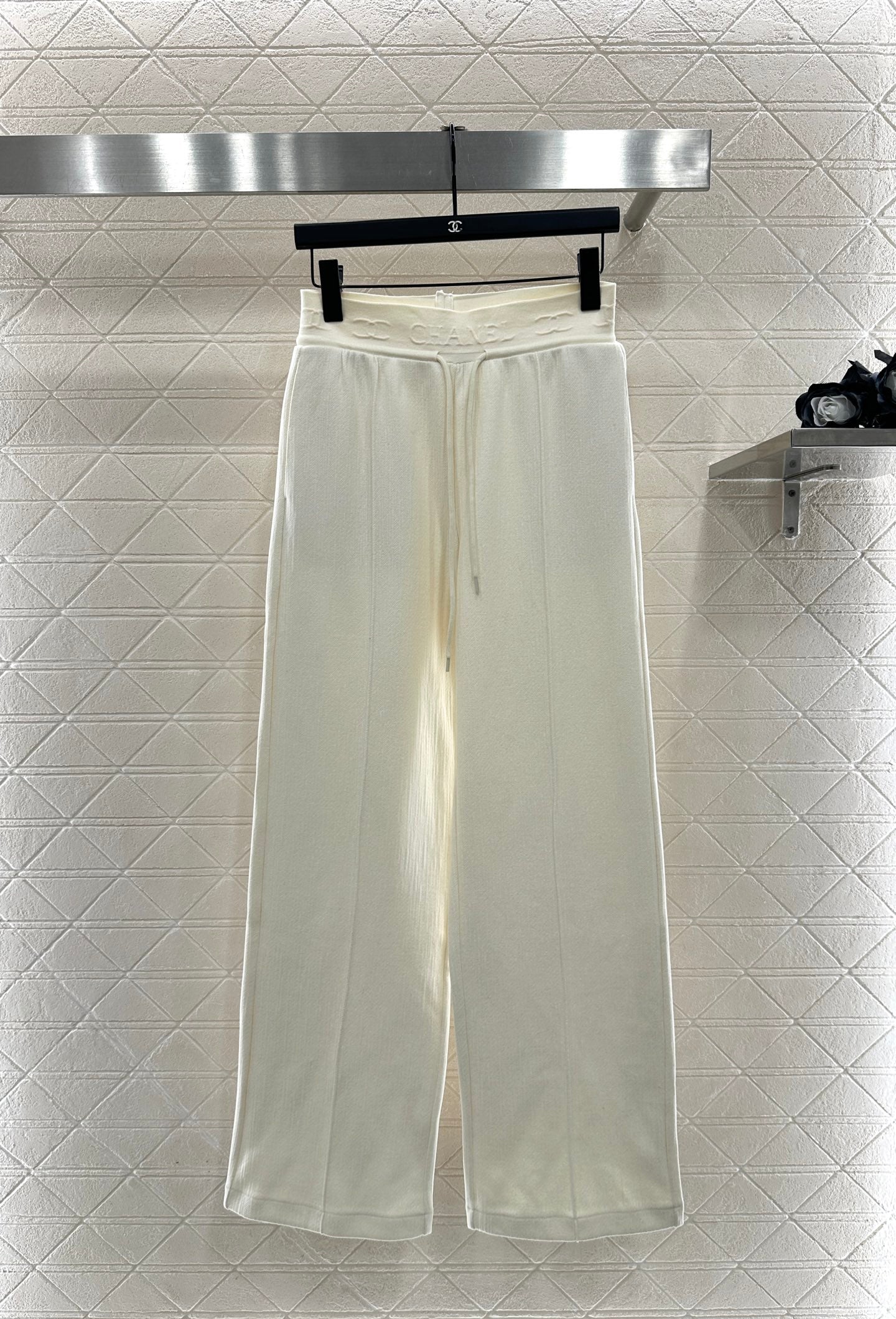 wide-leg pants