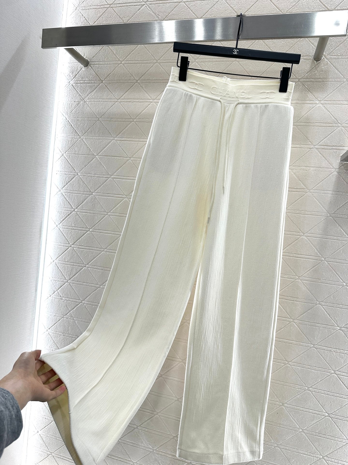 wide-leg pants