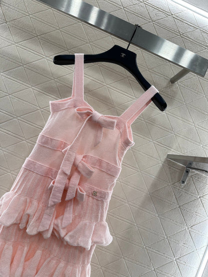 Layered cake bow knitted camisole skirt