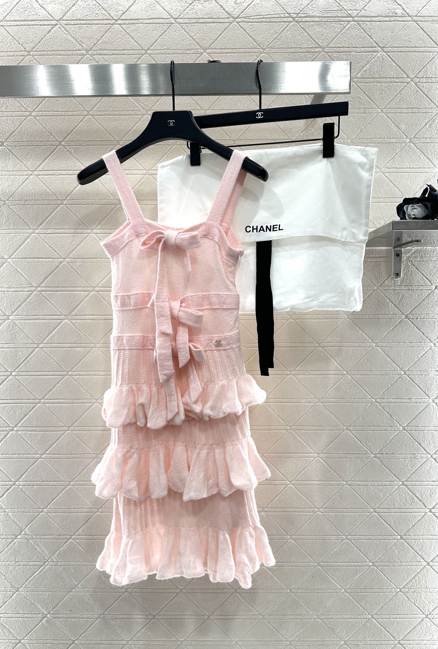 Layered cake bow knitted camisole skirt