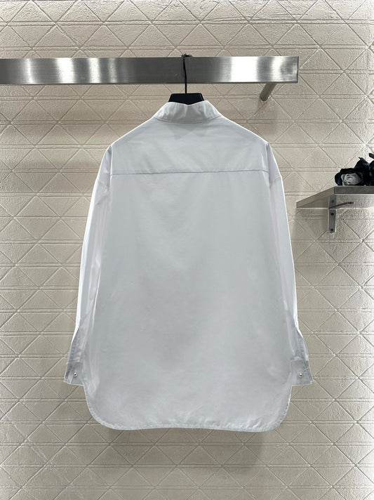 Stand up collar solid color silhouette shirt
