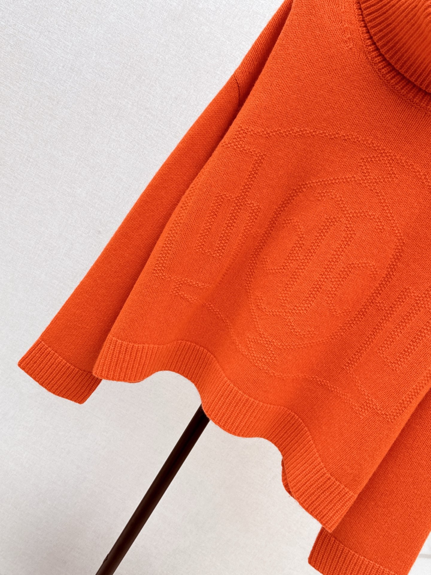 High neck cashmere sweater