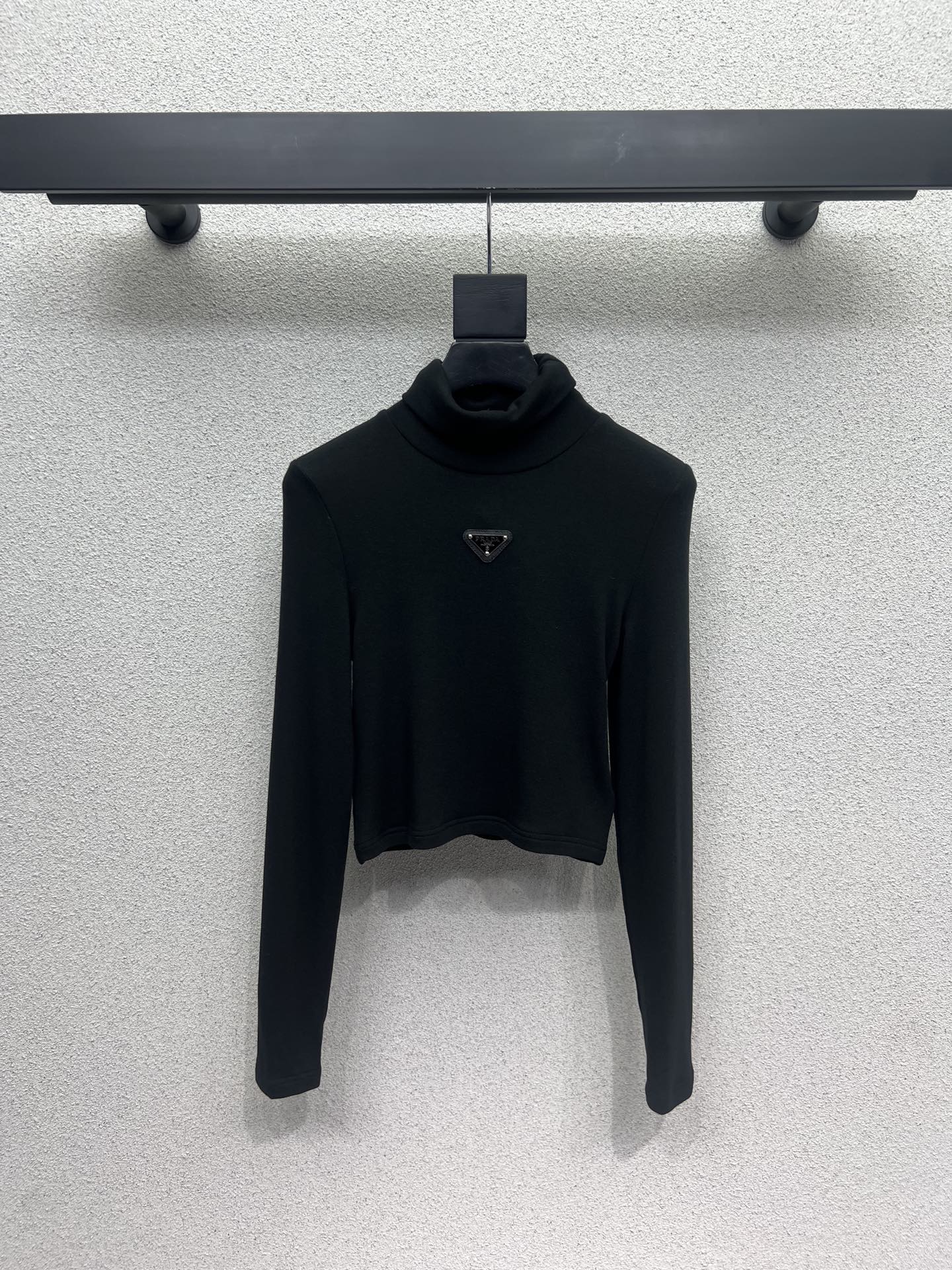 Triangle high neck base top