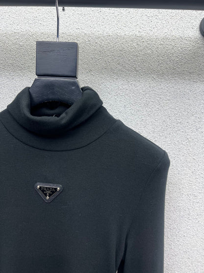 Triangle high neck base top